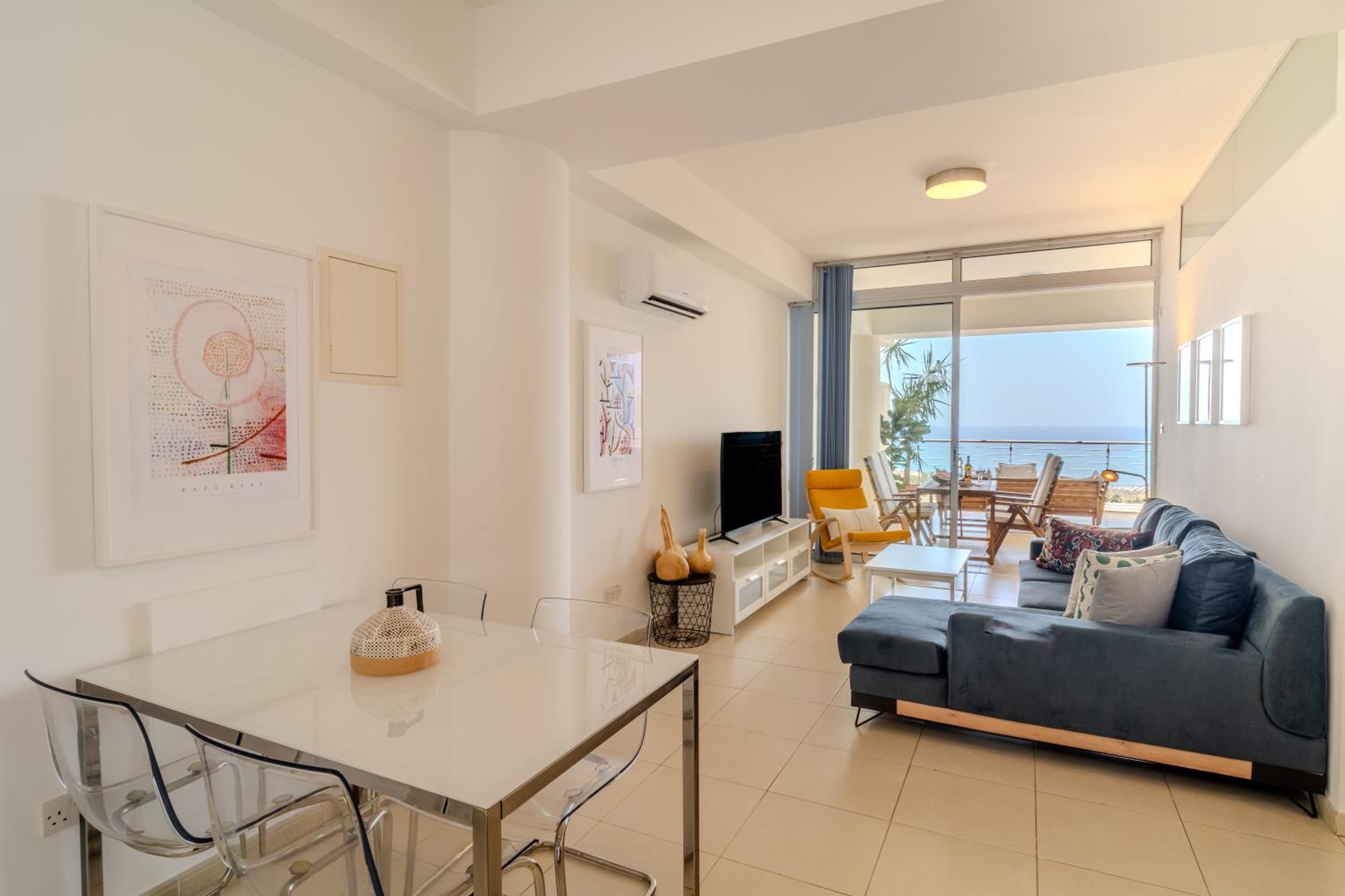 Amazing Sea and Marina View City Center 2BDR Flat