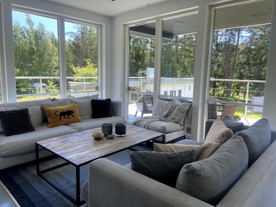 Contemporary Nature Villa with Pool in Värmdö view 4