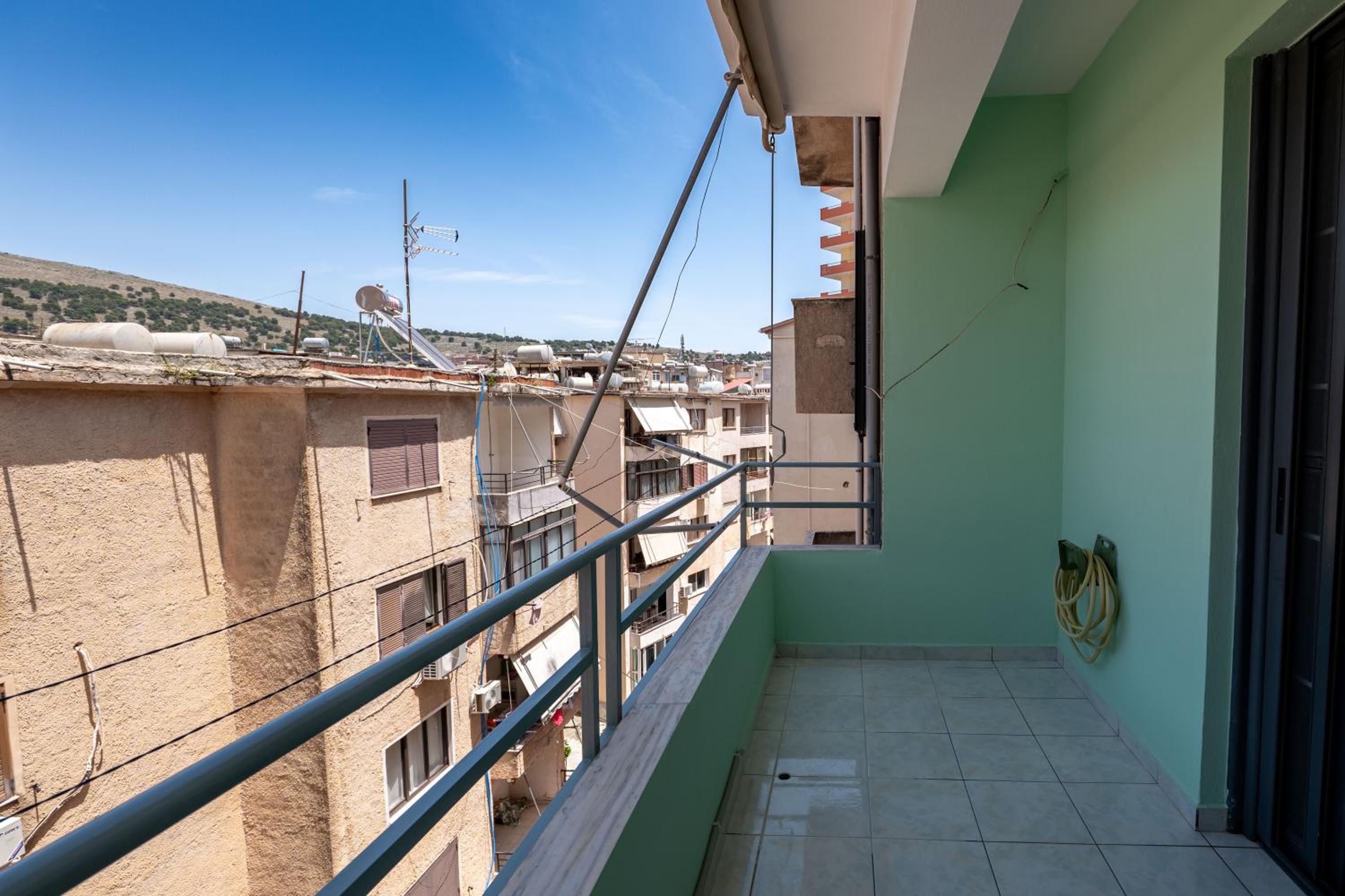 Thimios Rooms 2