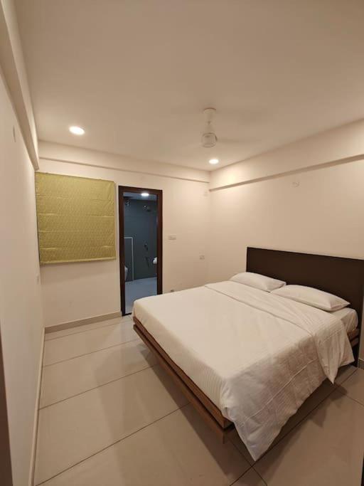 MO'z Home view 3
