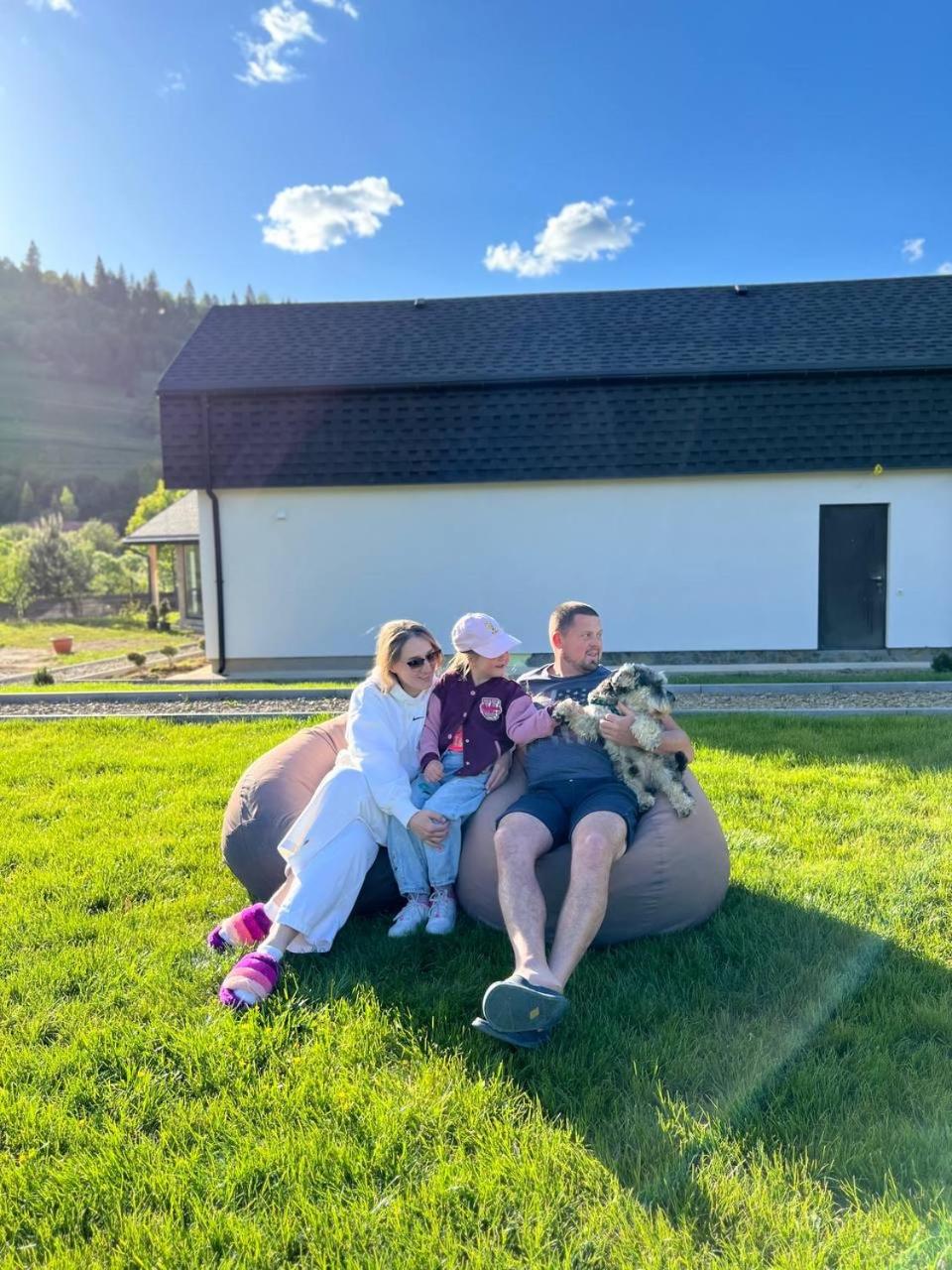UGRAD family котедж з чаном-джакузі view 4