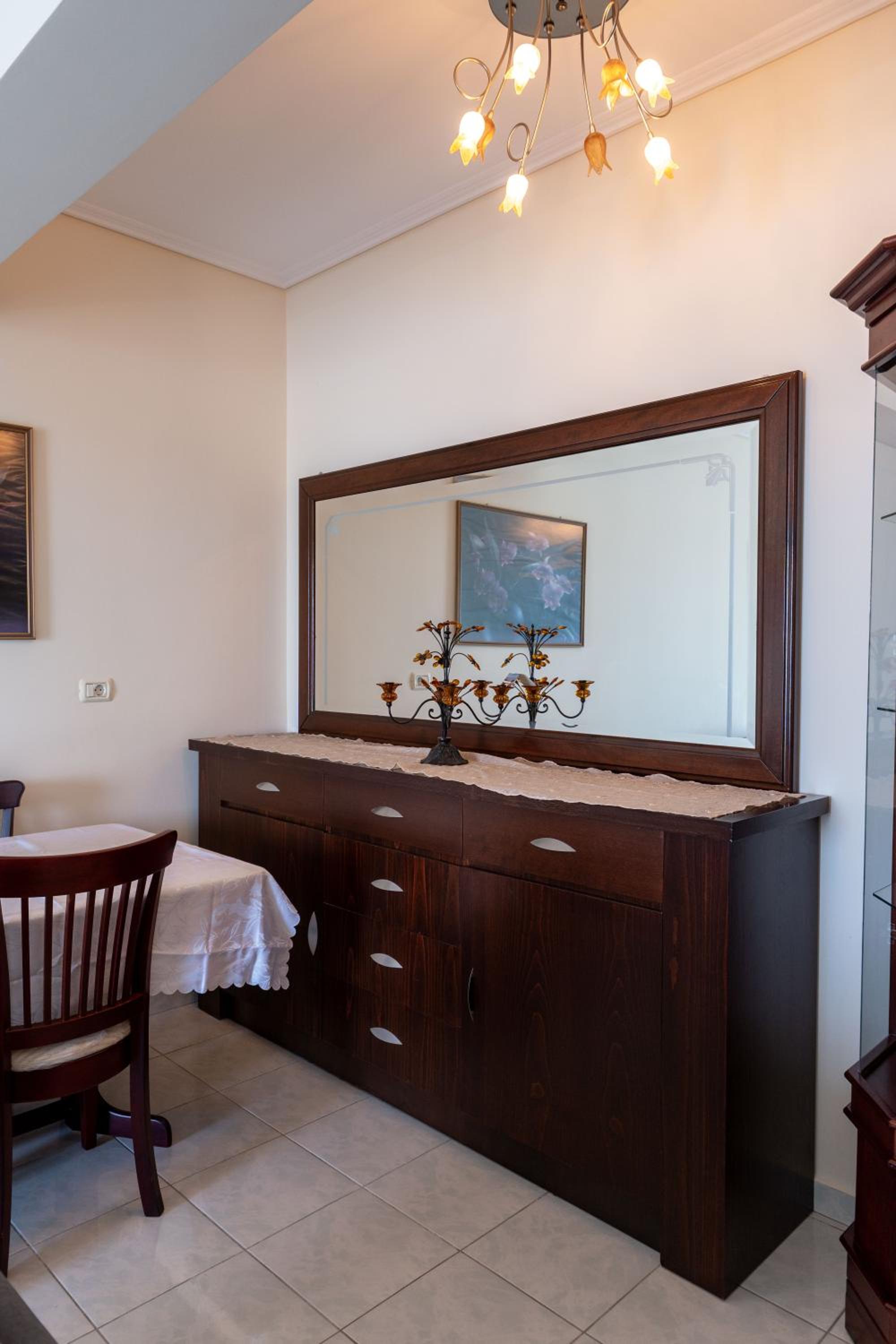 Thimios Rooms 2