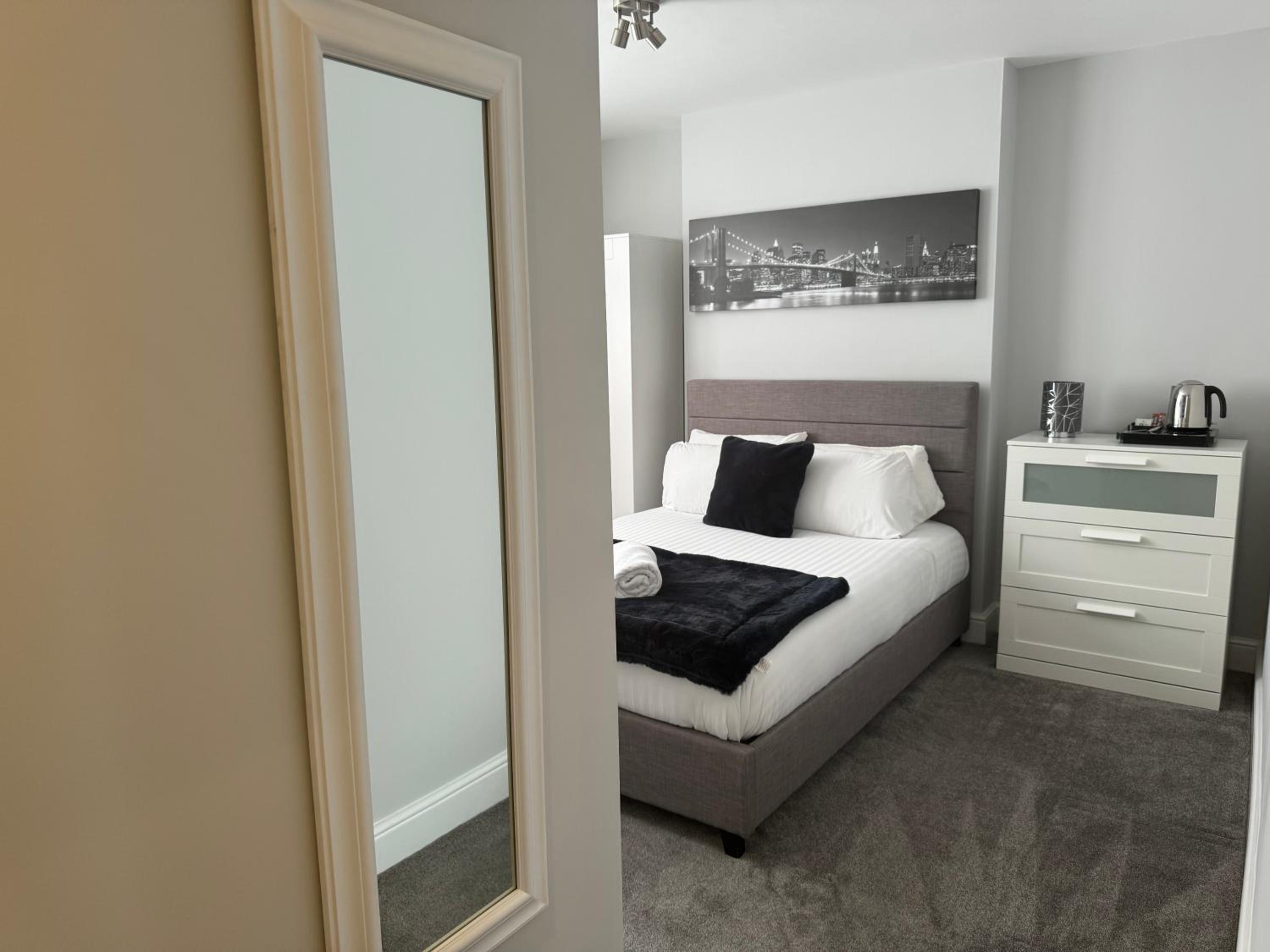 Warrington Vacations - LYMM LIVING - Property Image 7