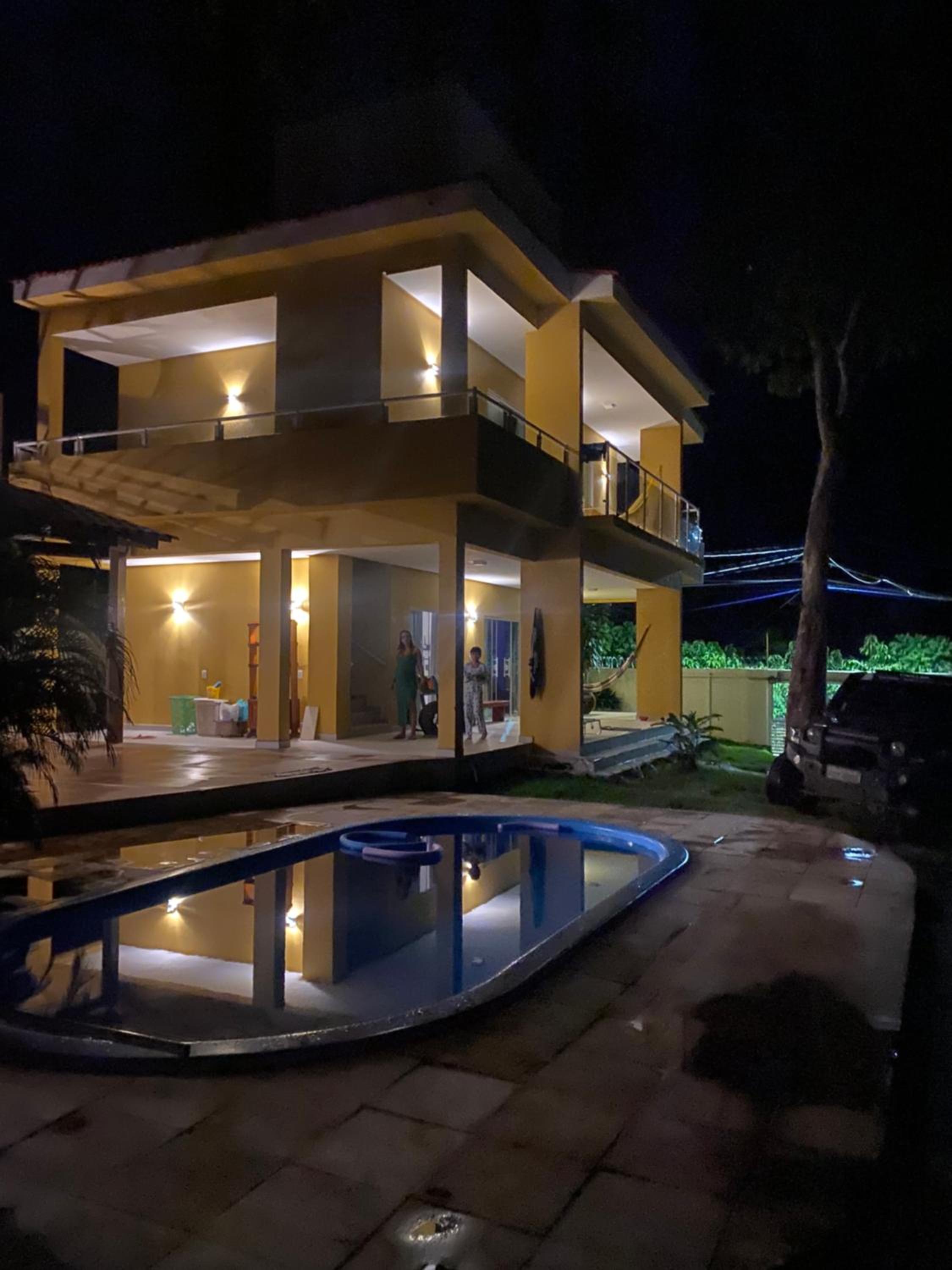 Casa Amarilla Alter