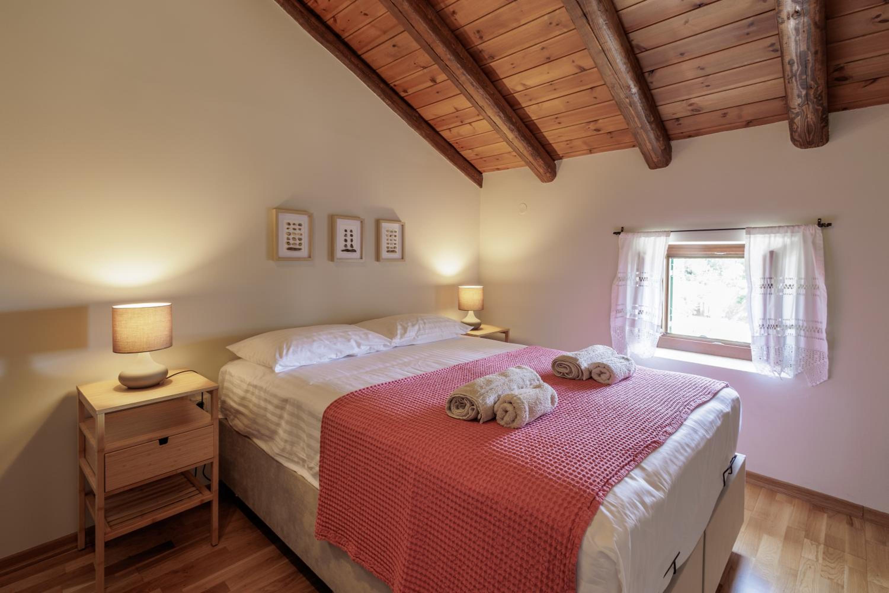 Villa Oros
