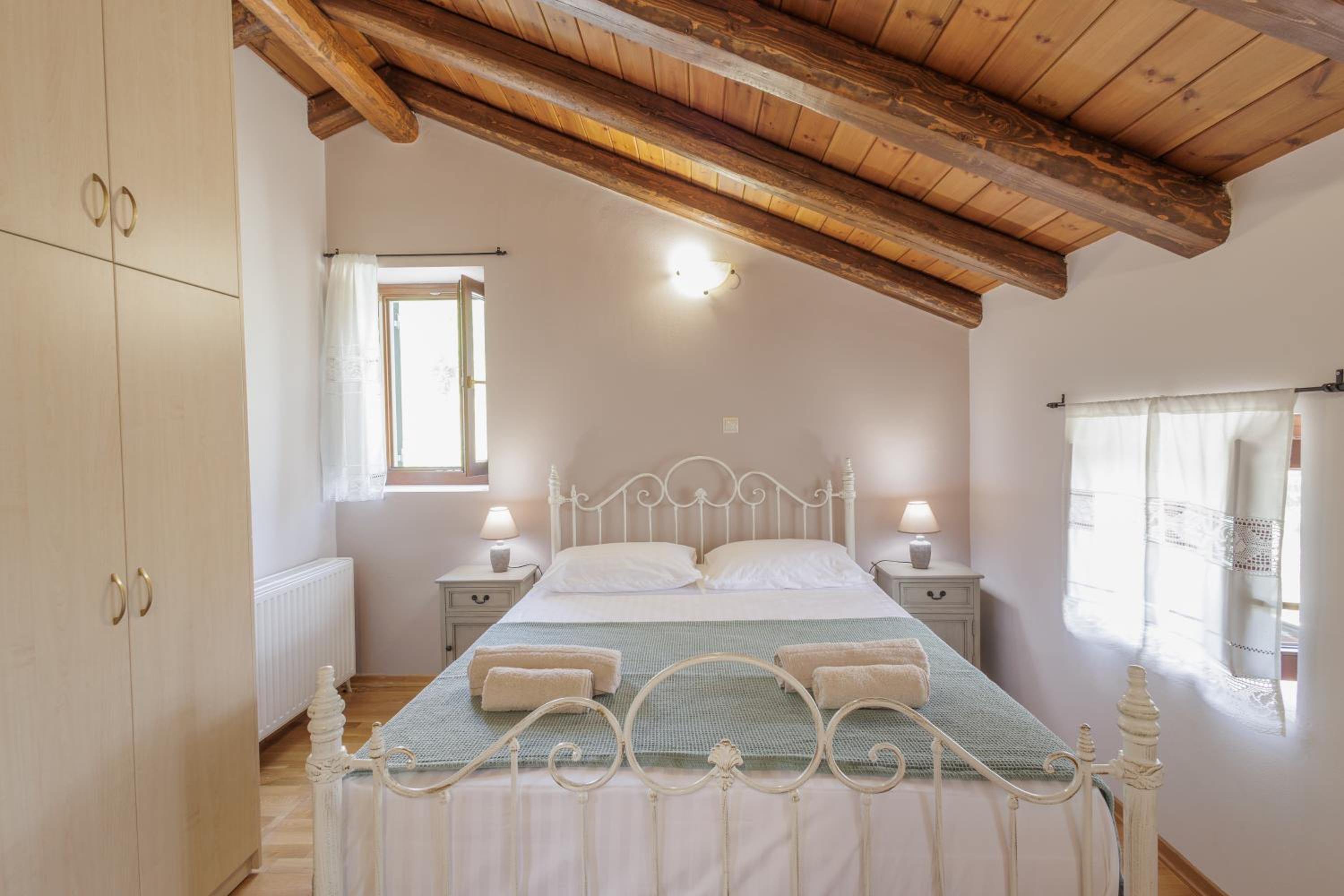 Villa Oros