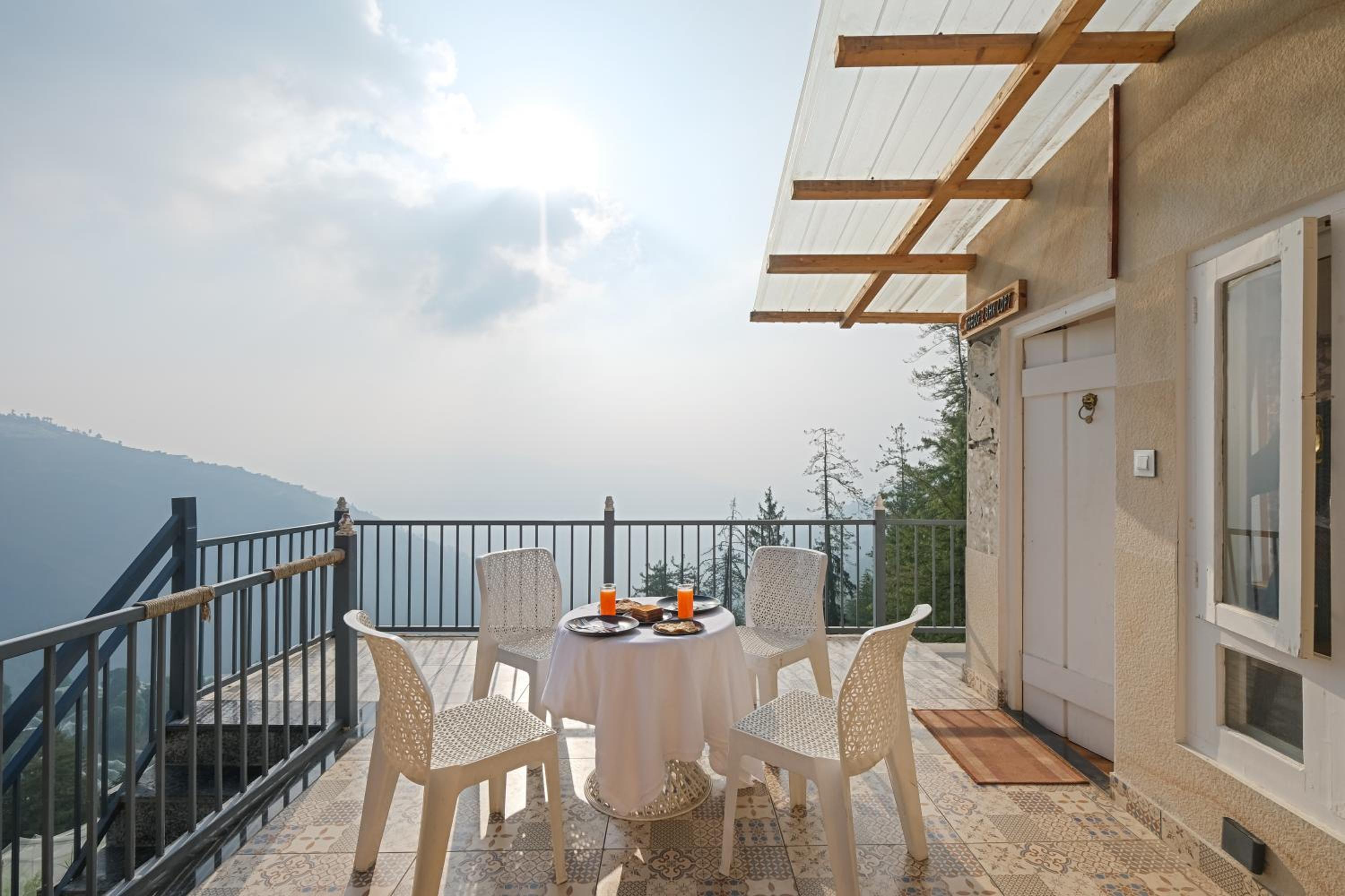 Jomotel Dayaar - An Apple Orchard Villa view 4