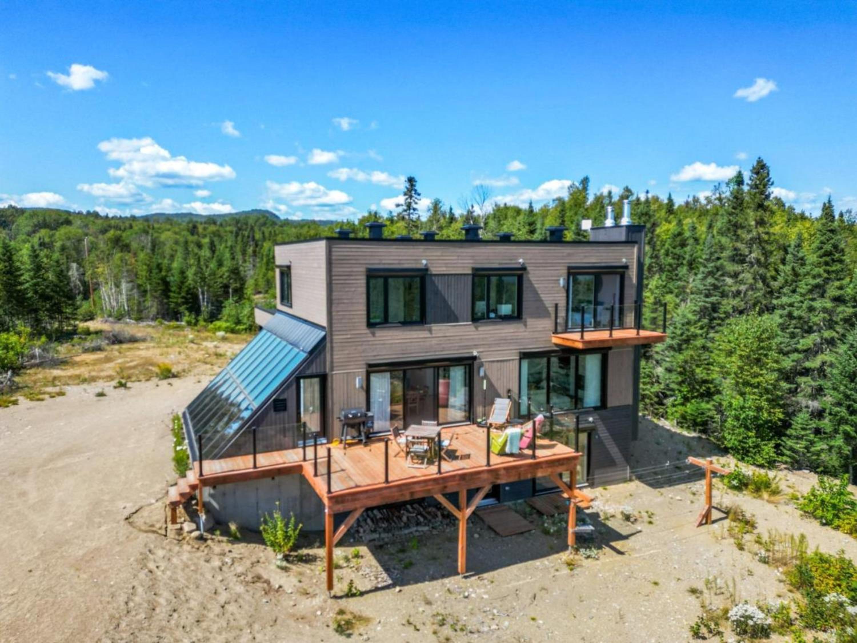 Maison contemporaine en pleine nature