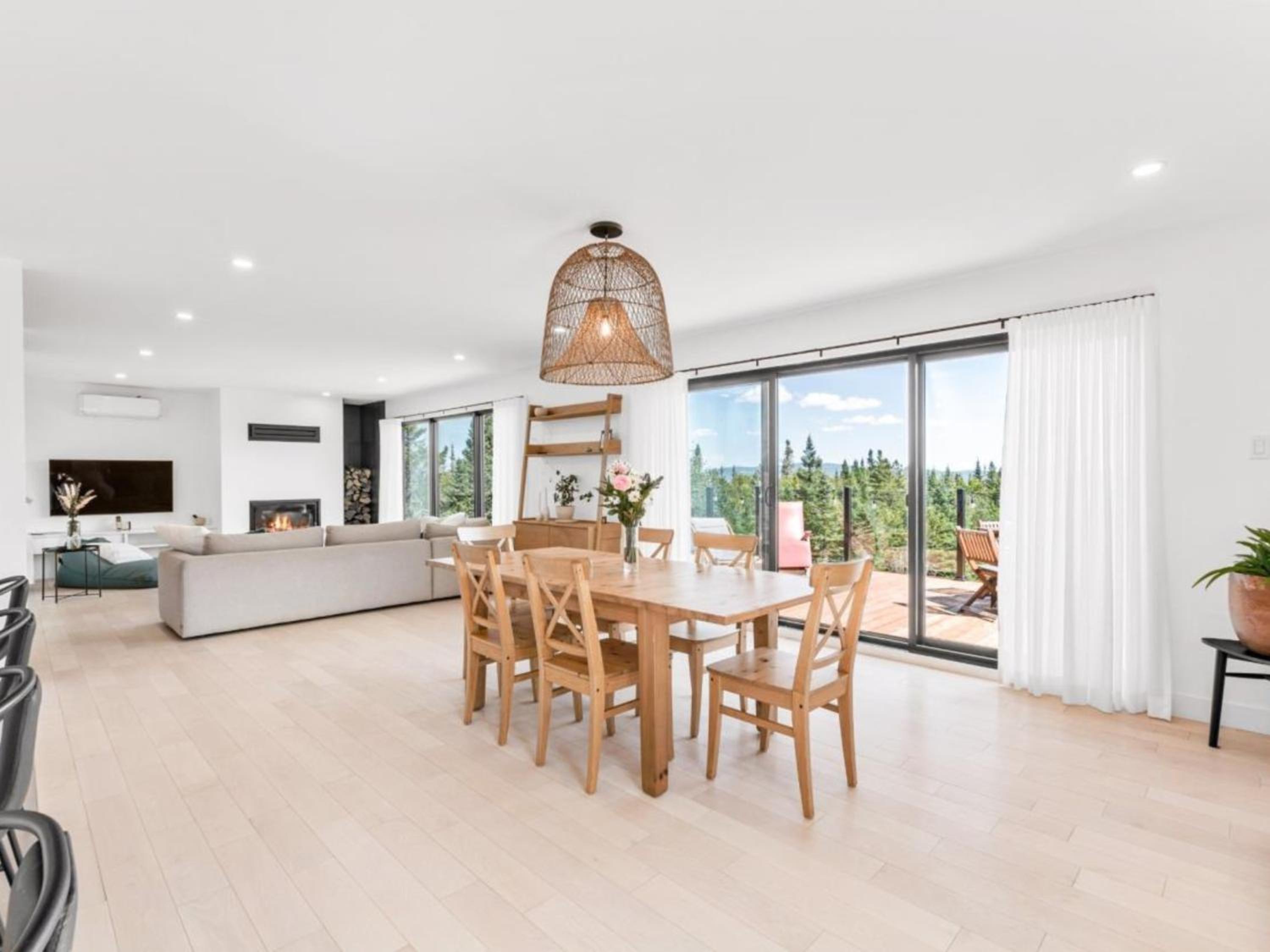Maison contemporaine en pleine nature