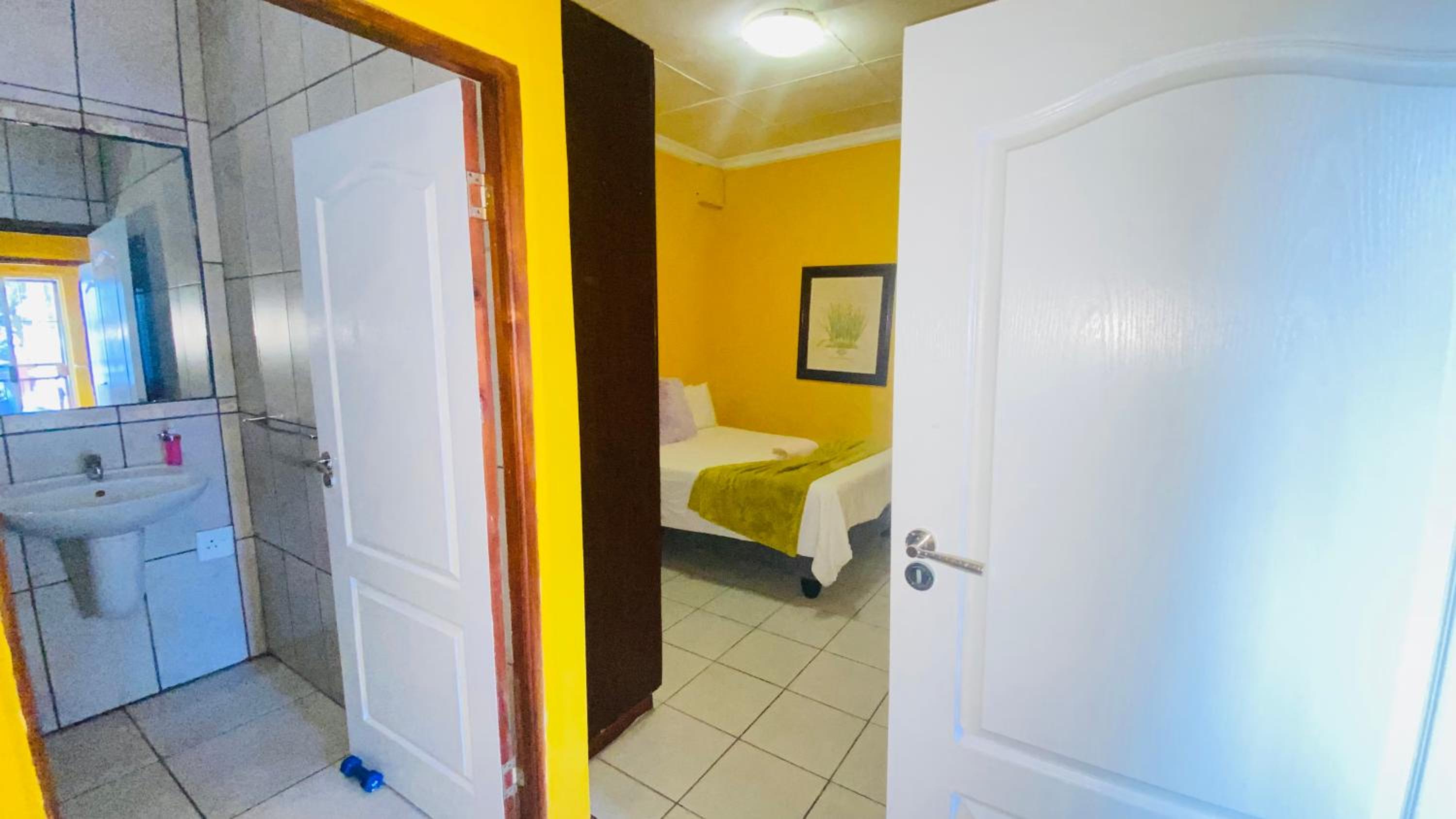 Homeinn Guesthouse view 3