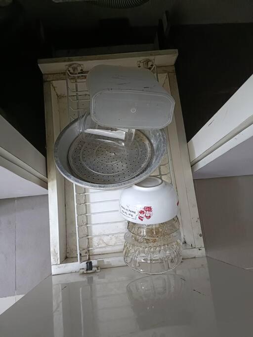 Rumah Besar dg Kolam Ikan diKota