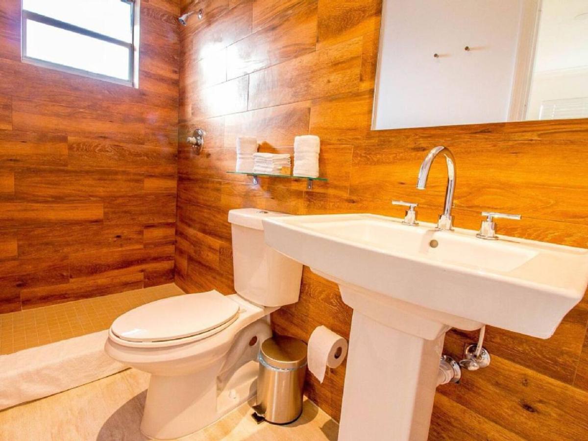 4Bed2Bath Design District Home With Huge Patio BBQ