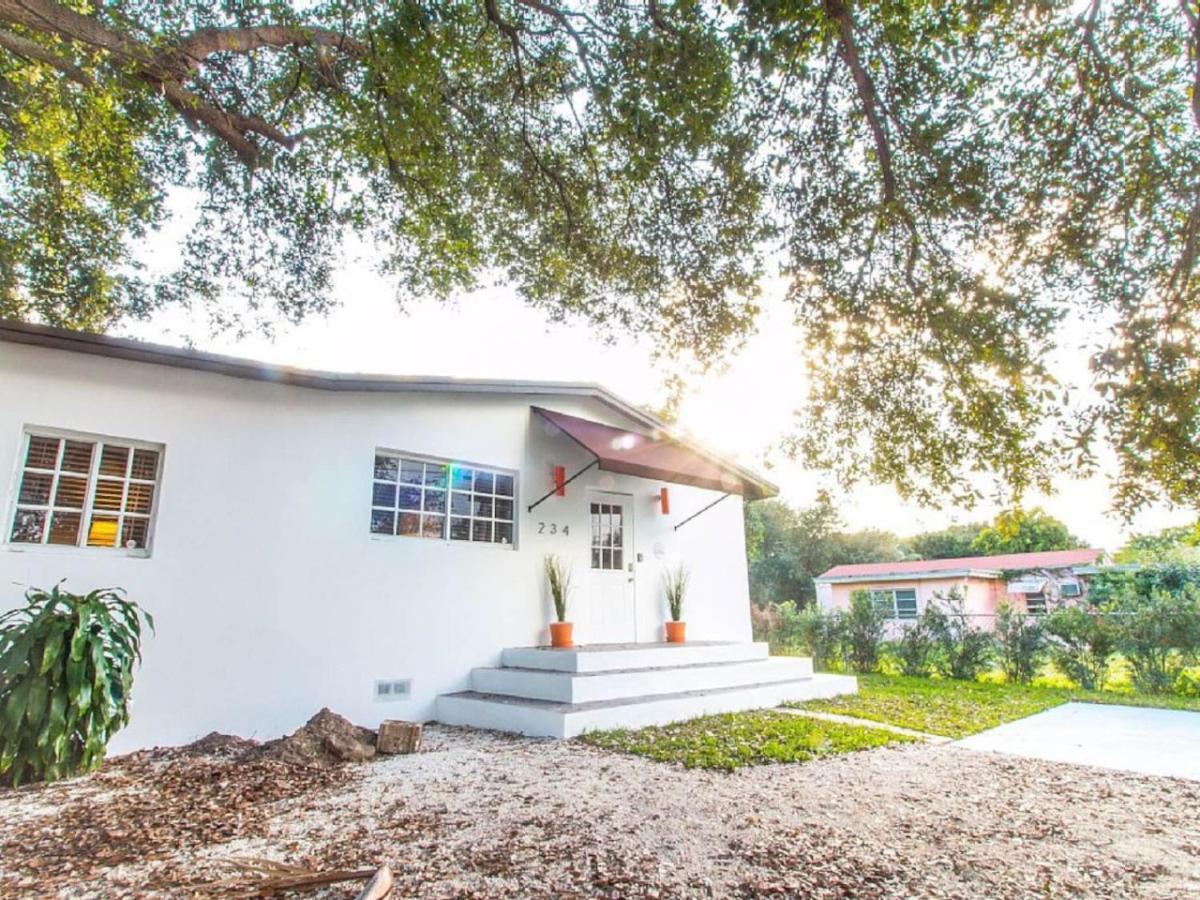 4Bed2Bath Design District Home With Huge Patio BBQ
