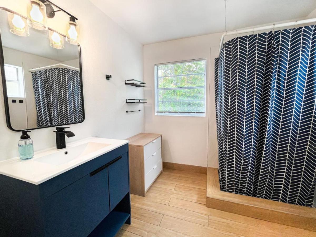 4Bed 3Bath Coral Gables Area Stunning With Hot Tub