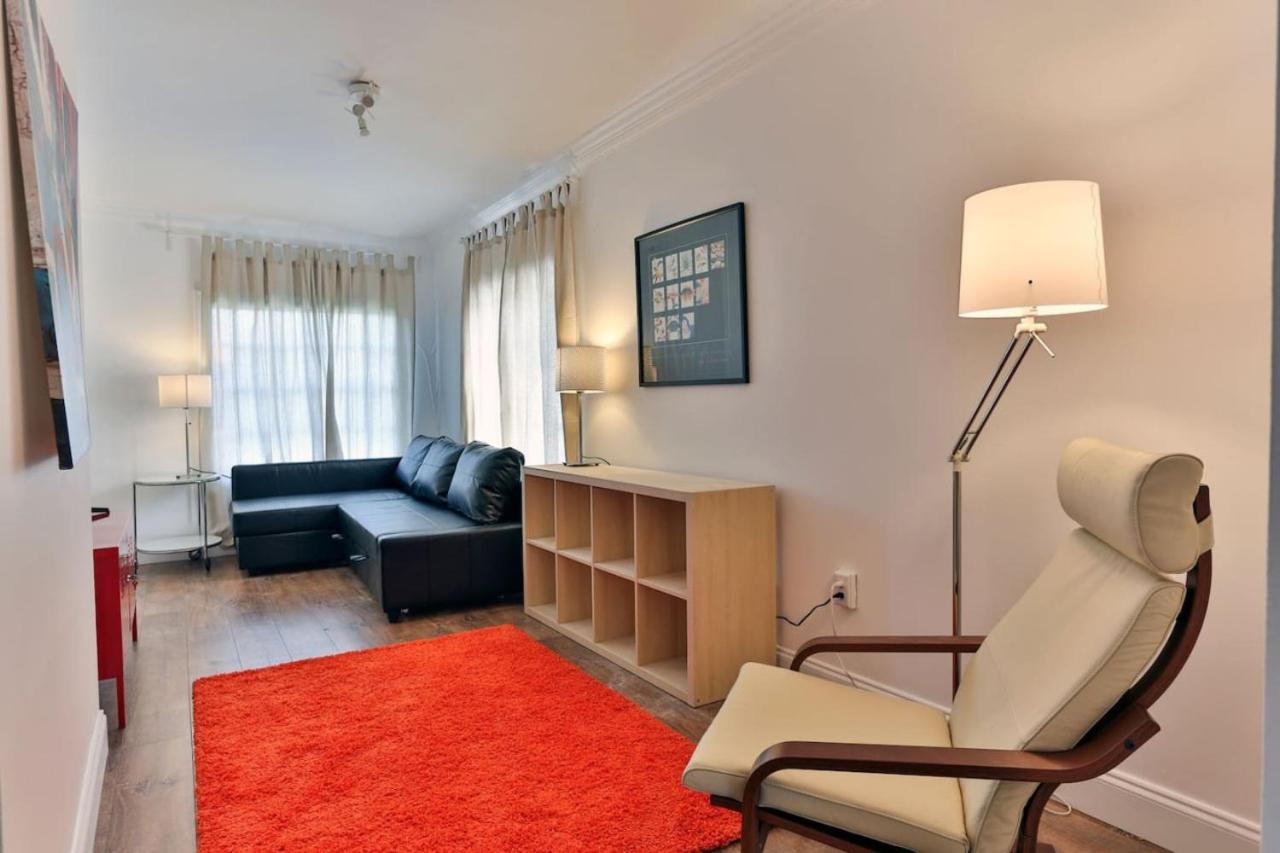 West Brickell GEM With Private Garden, 2BR 2BATH
