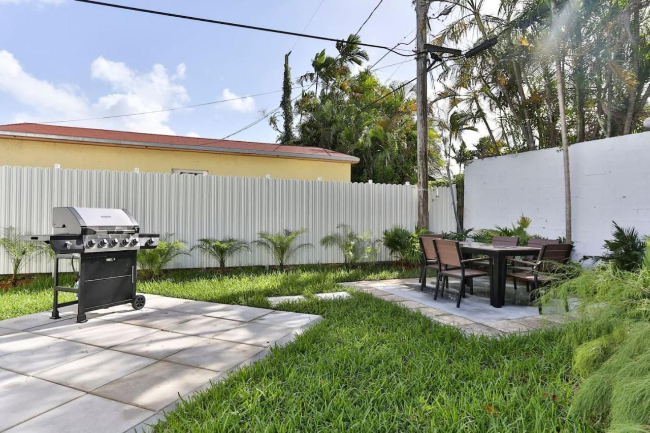West Brickell GEM With Private Garden, 2BR 2BATH