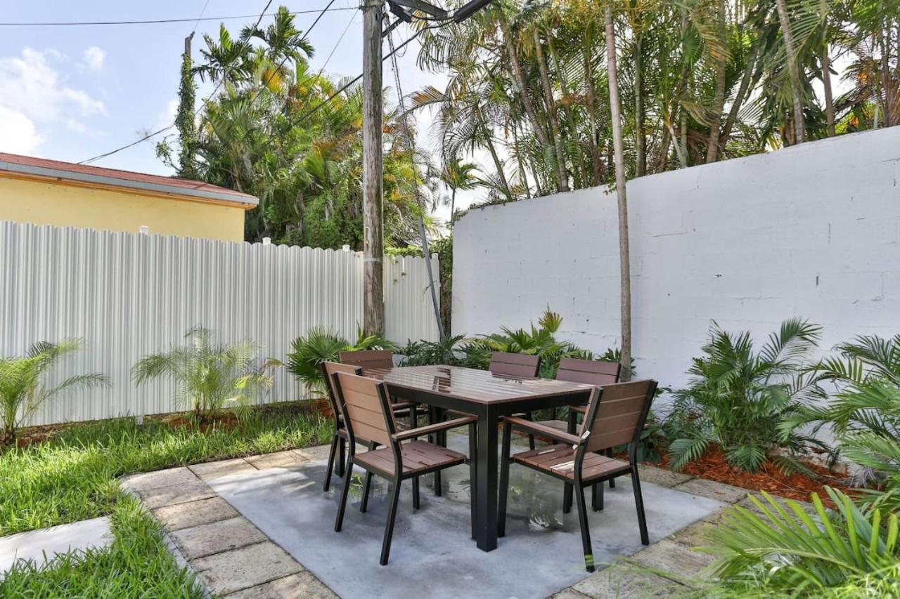 West Brickell GEM With Private Garden, 2BR 2BATH