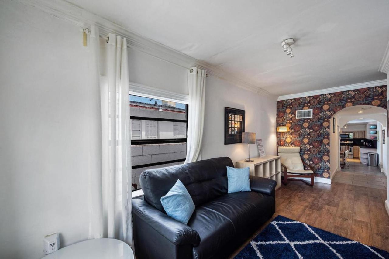 West Brickell GEM With Private Garden, 2BR 2BATH