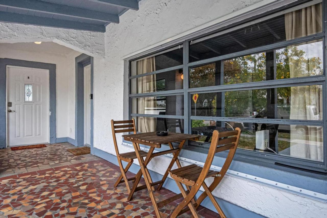 Classic West Brickell Mansion, Sleeps 15
