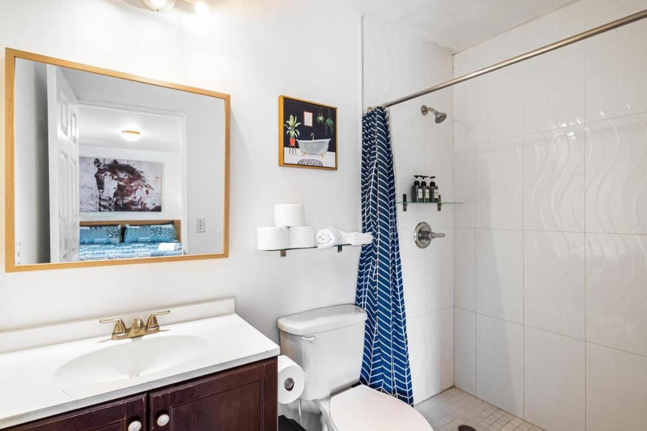 Classic West Brickell Mansion, Sleeps 15