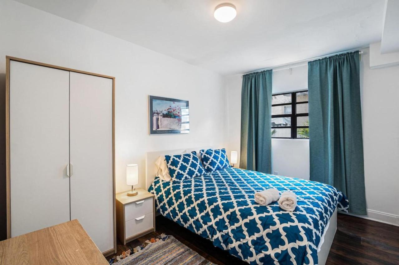 Classic West Brickell Mansion, Sleeps 15