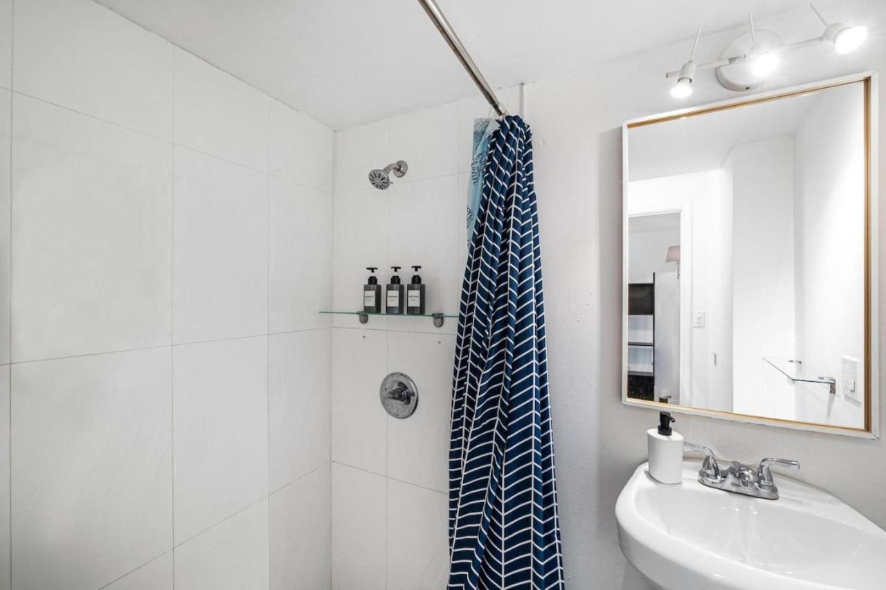 Classic West Brickell Mansion, Sleeps 15