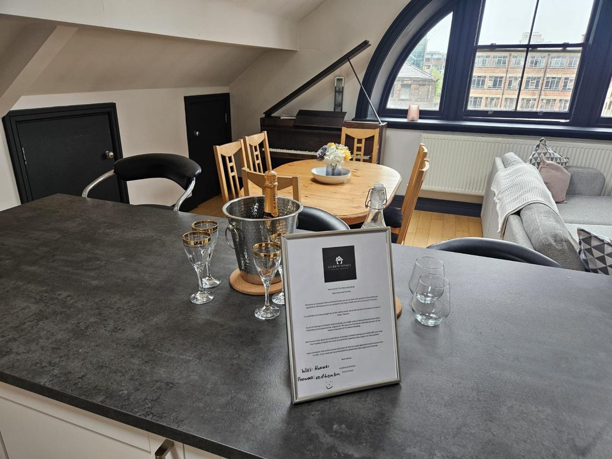 2 Bedroom City Centre Penthouse Loft Apartment view 3