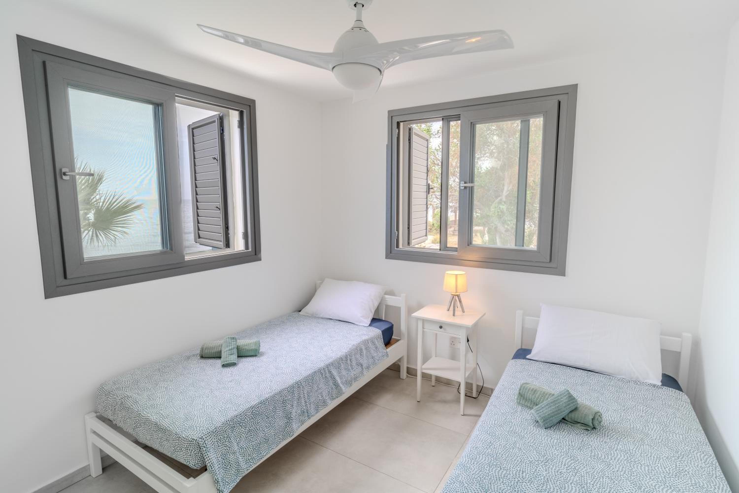 Meneou Blu Beach House*