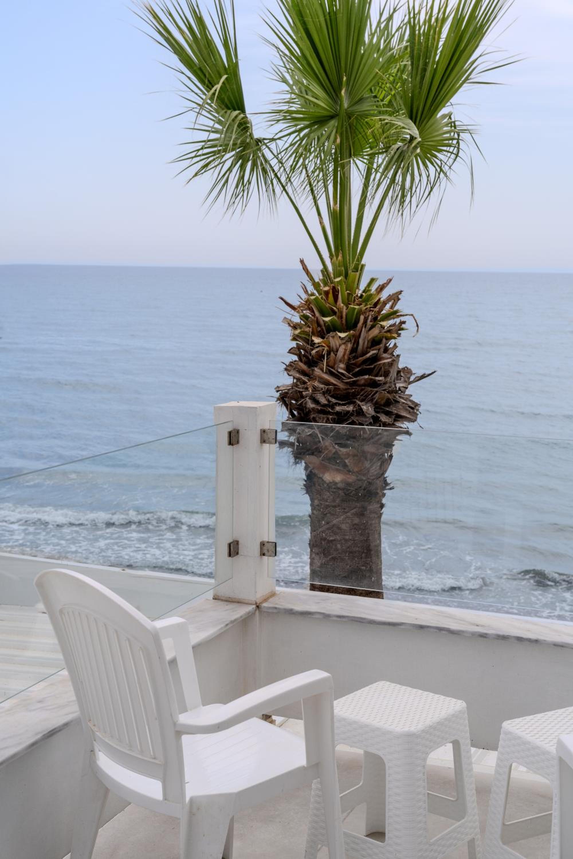 Meneou Blu Beach House*