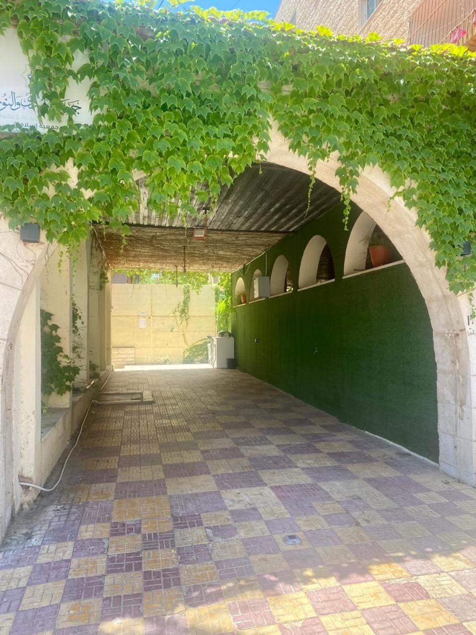 3 bedroom semi detached house Gardens street view 2