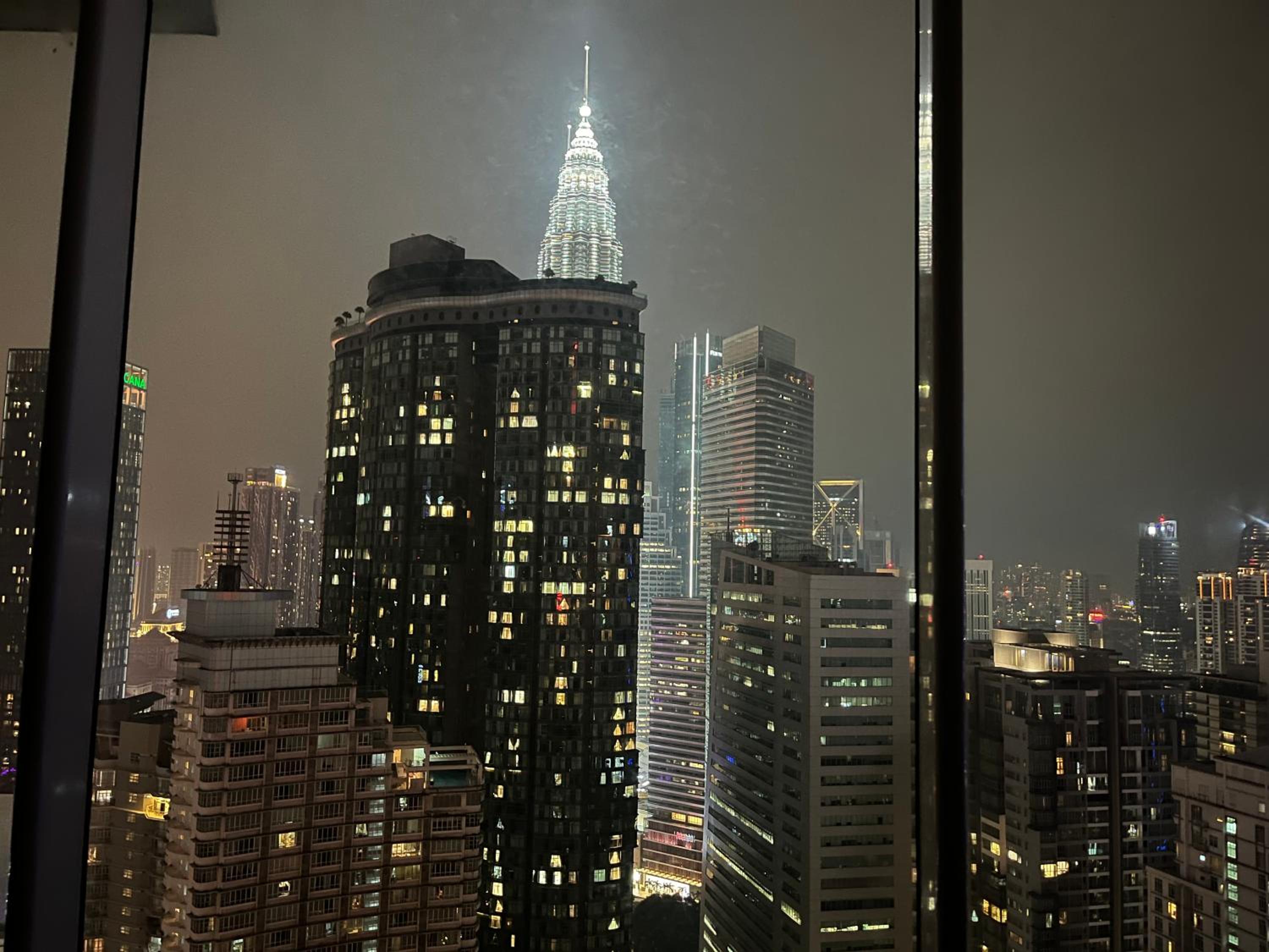 Vortex Suites KLCC by BlackNest
