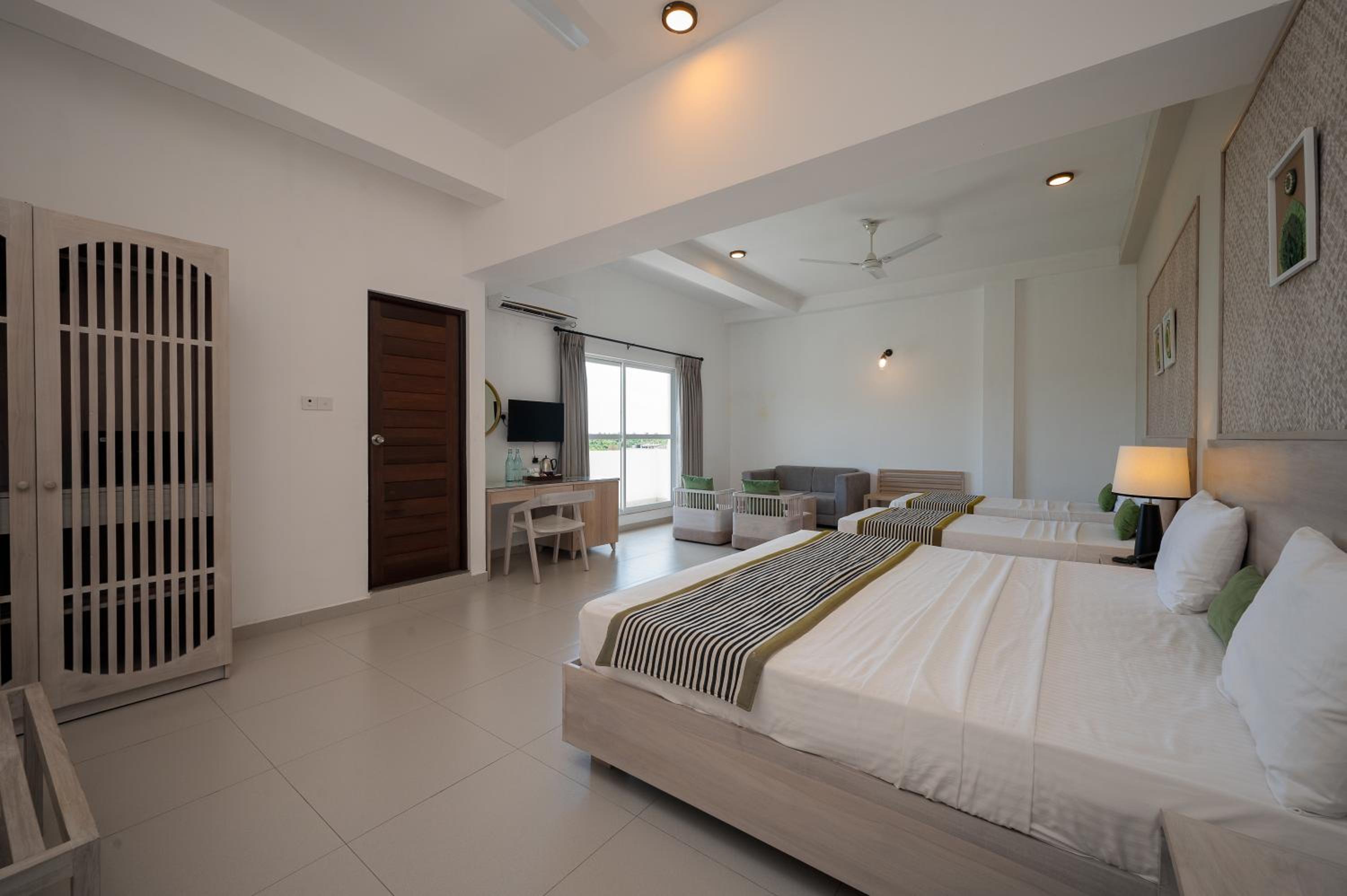Hotel Oviya