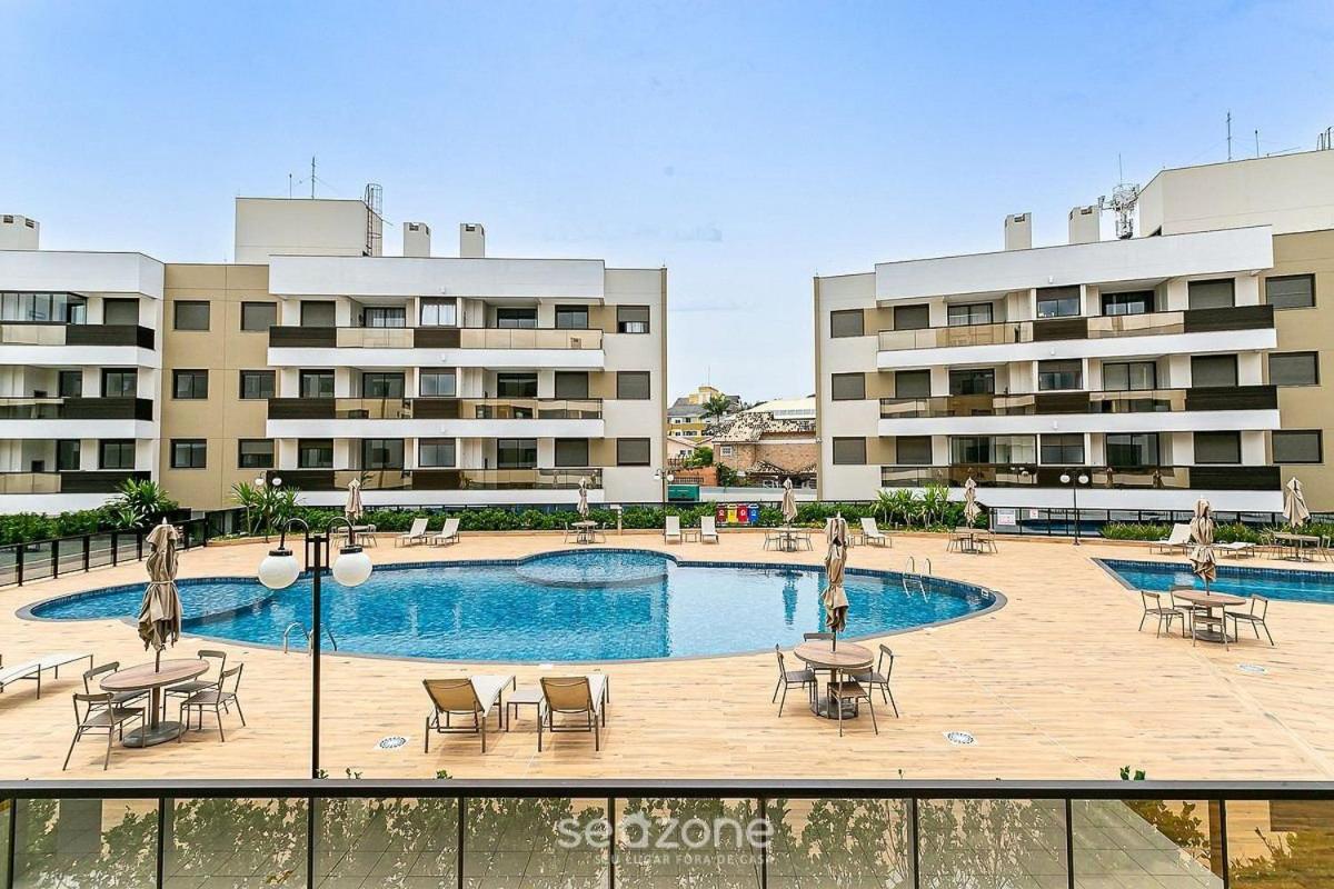Apartments with pools 200m from the sea Floripa-SC ADC