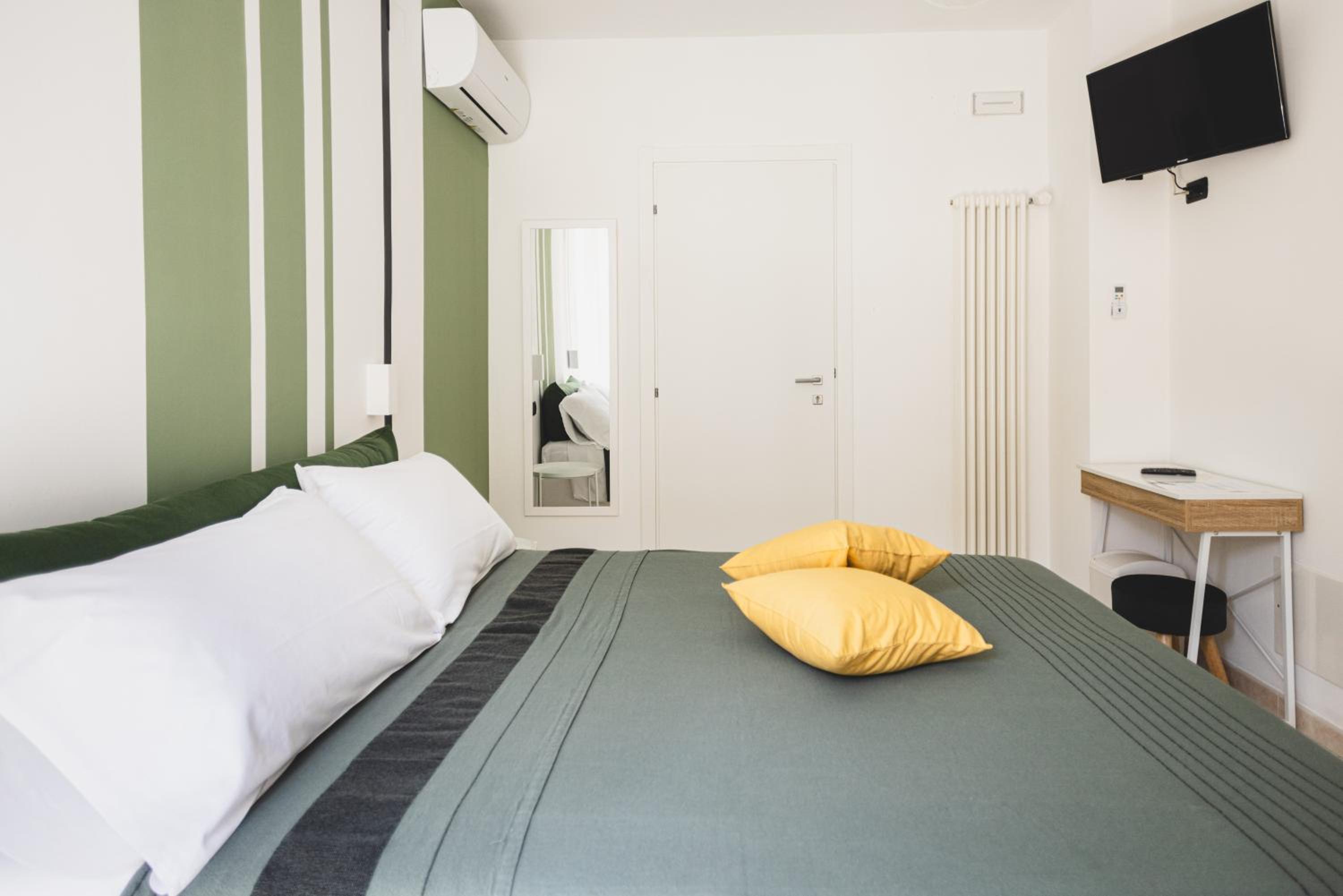 Piazza Verdi BB - Property Image 19