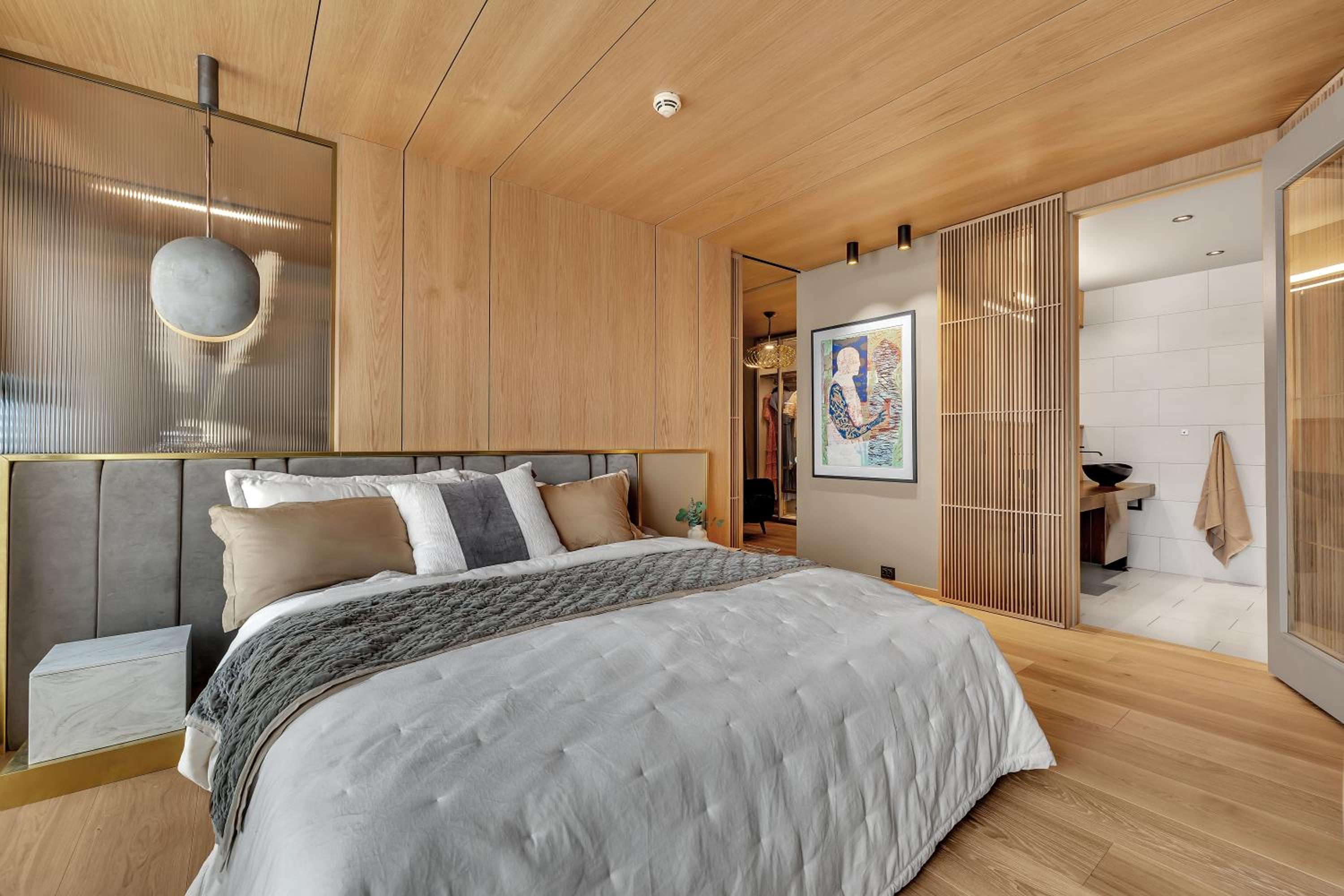 Amundsen Suite