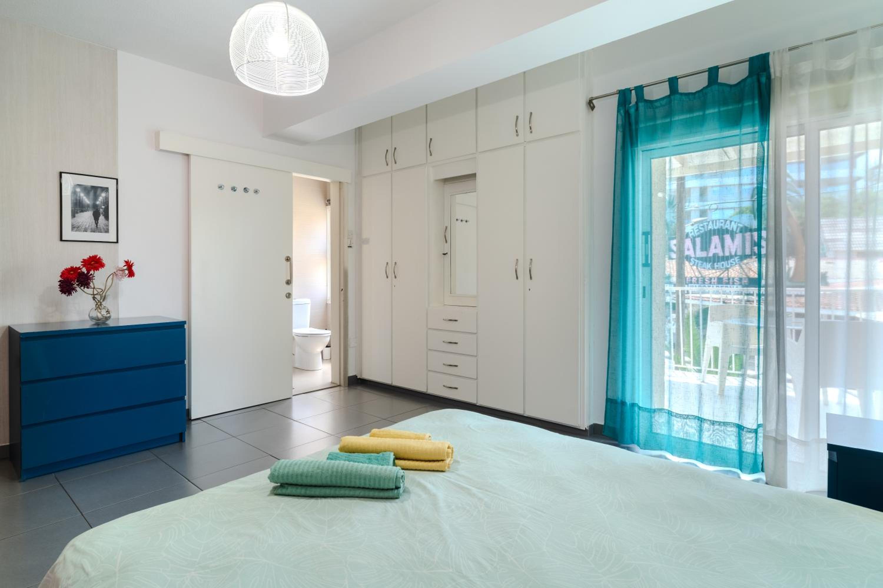 Mackenzie Blu Beach Studio view 3