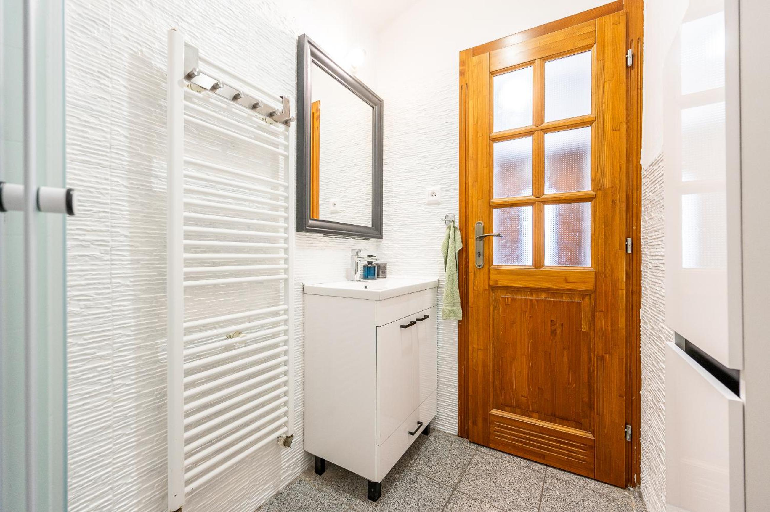 K2 Apartman 6 lozok Kovacska Piatok Sobota Disco dole view 3