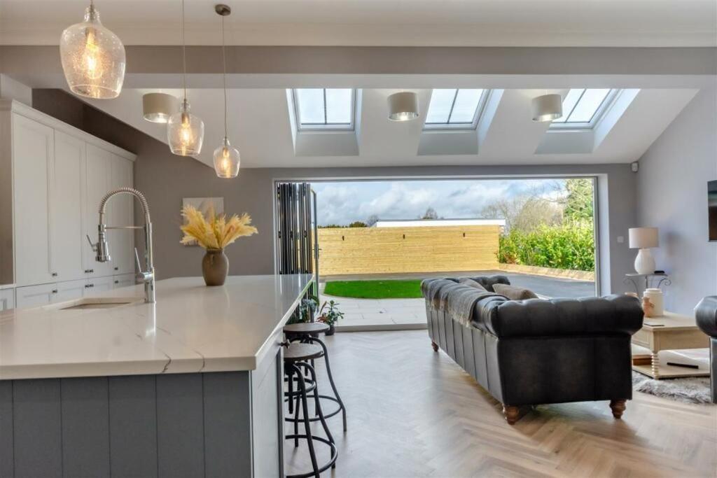 Oakview Holiday Home