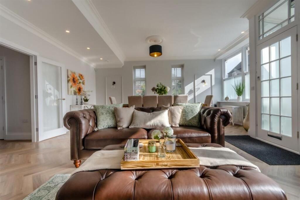 Oakview Holiday Home