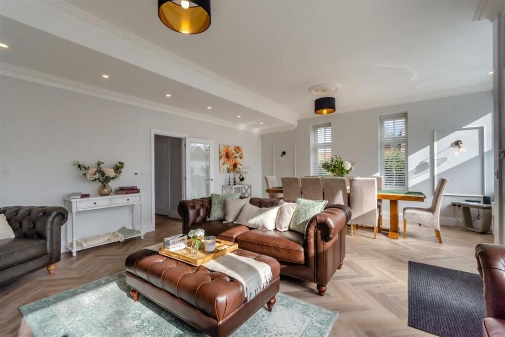 Oakview Holiday Home