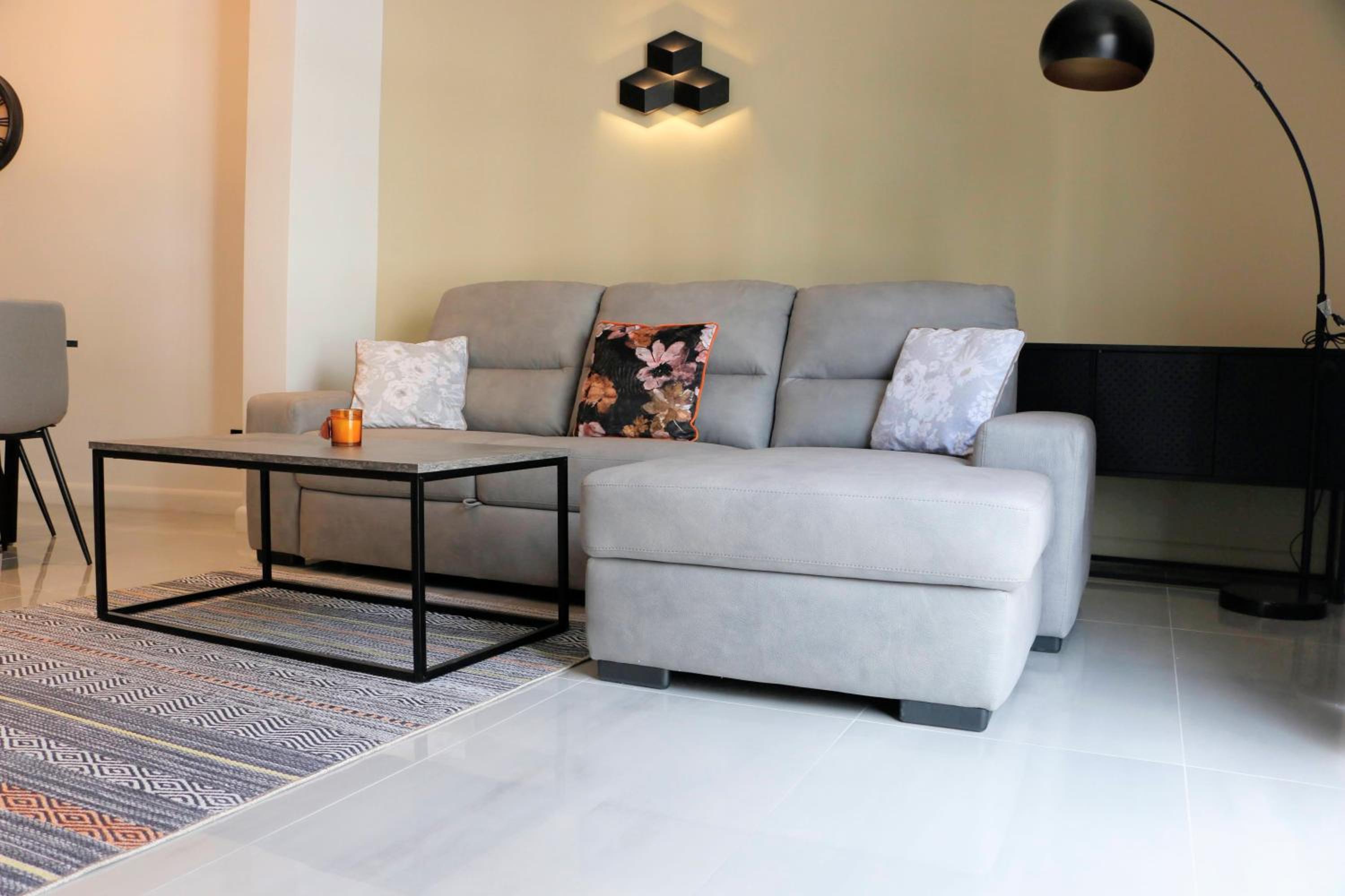 Alpha Apartment