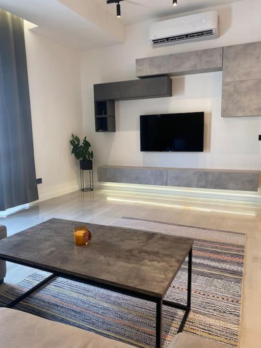 Alpha Apartment