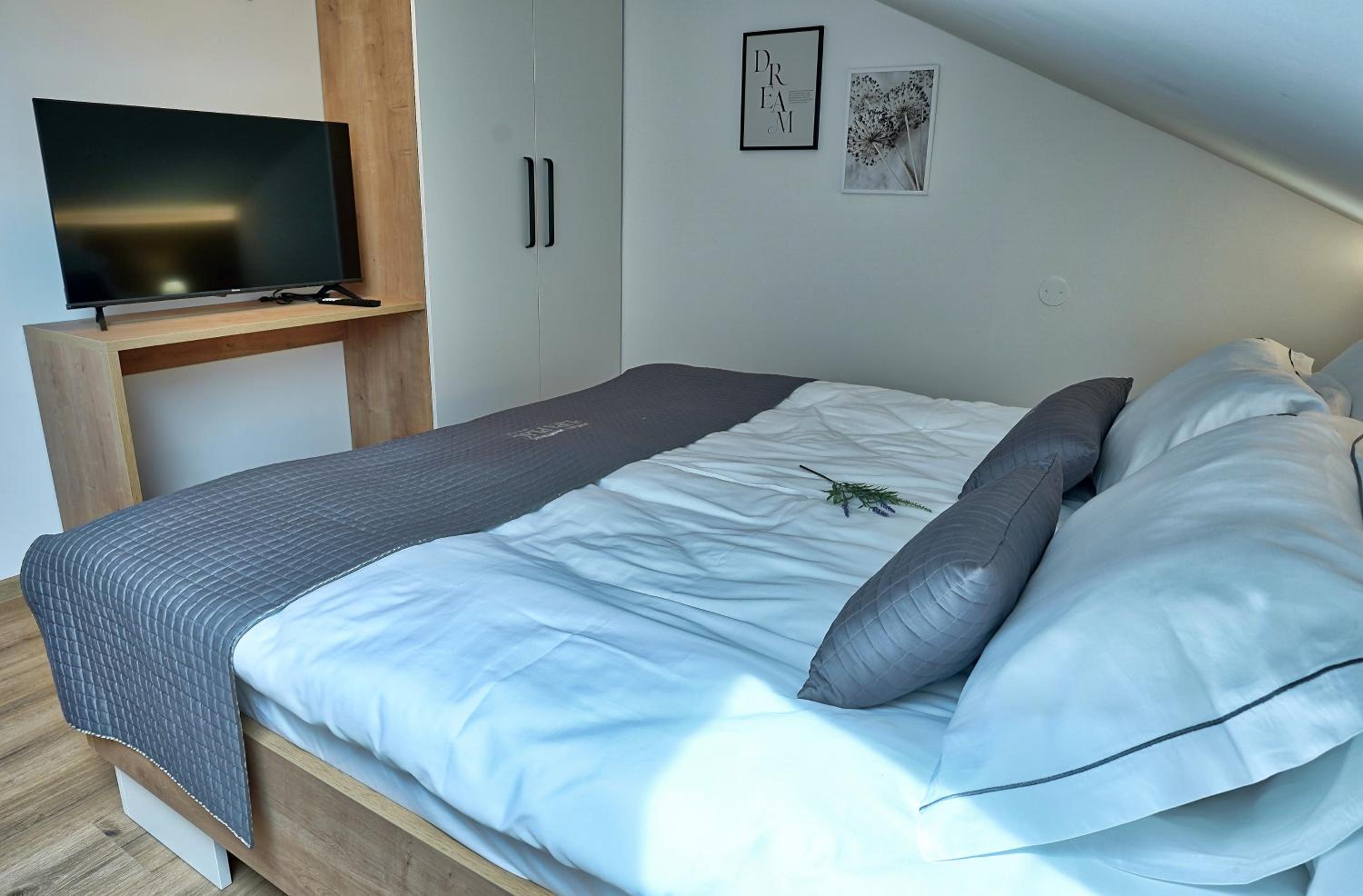Apartments Lipa Plac
