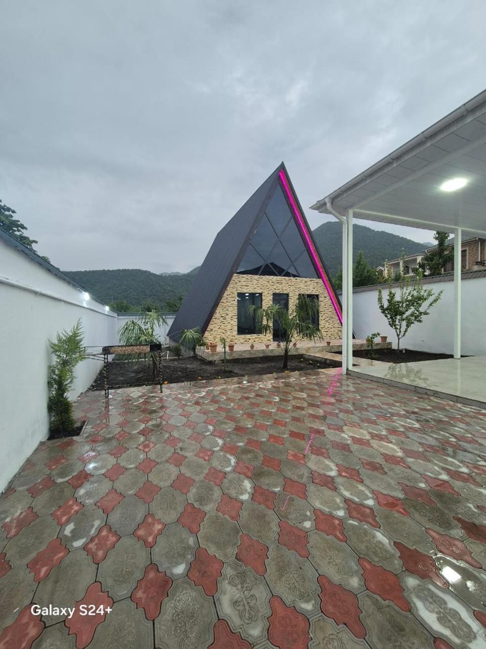 Magnificent Triangular Villa