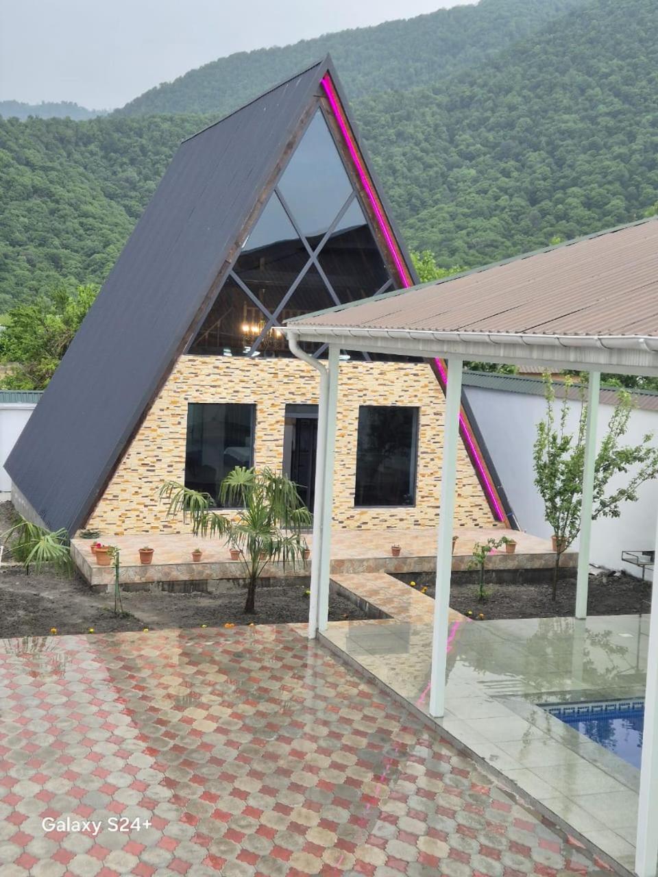 Magnificent Triangular Villa