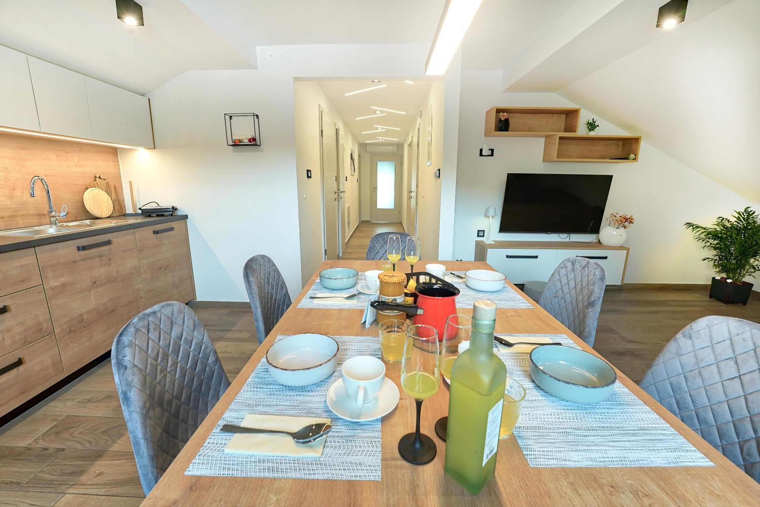 Apartments Lipa Plac