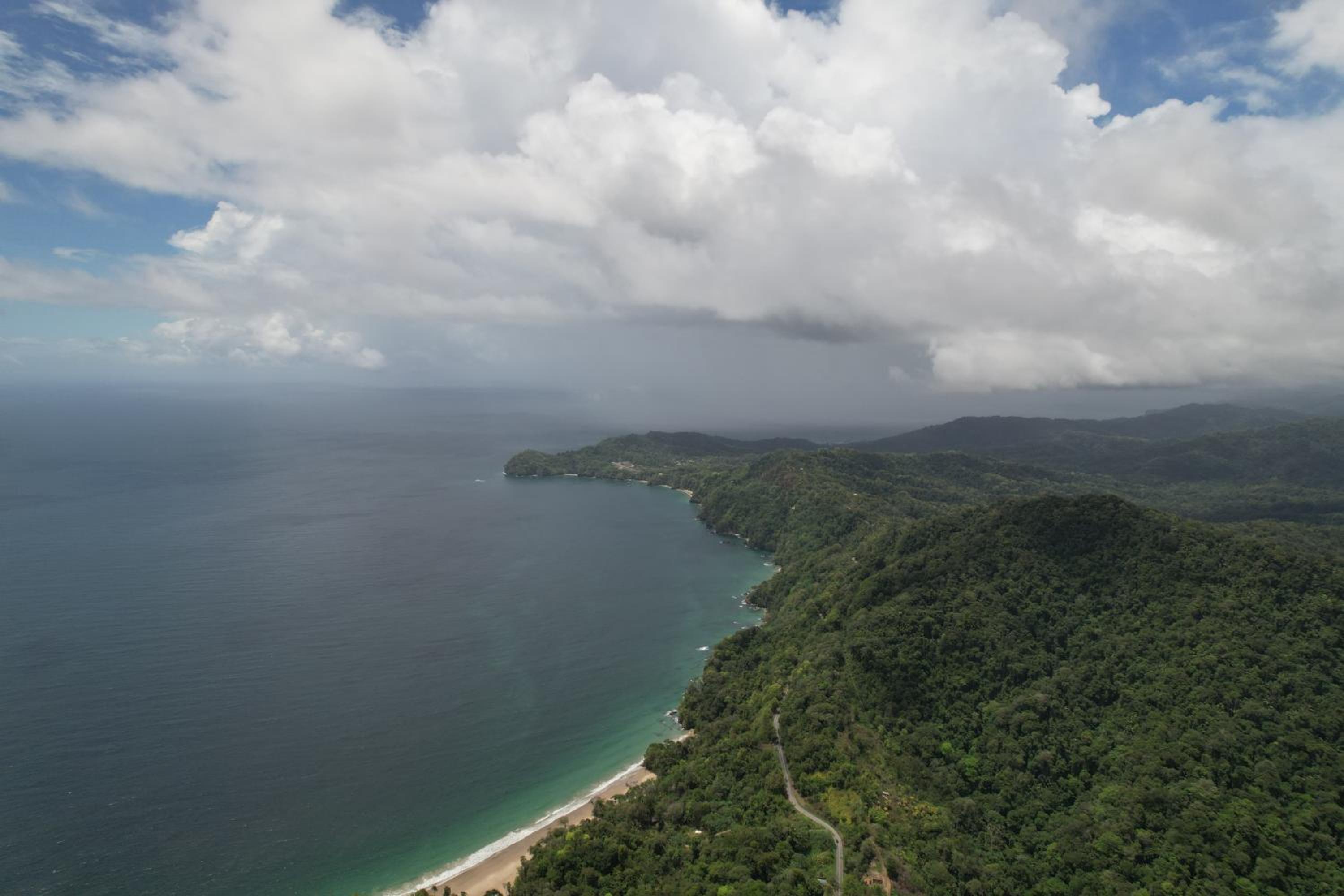 Las Cuevas Beach Lodge