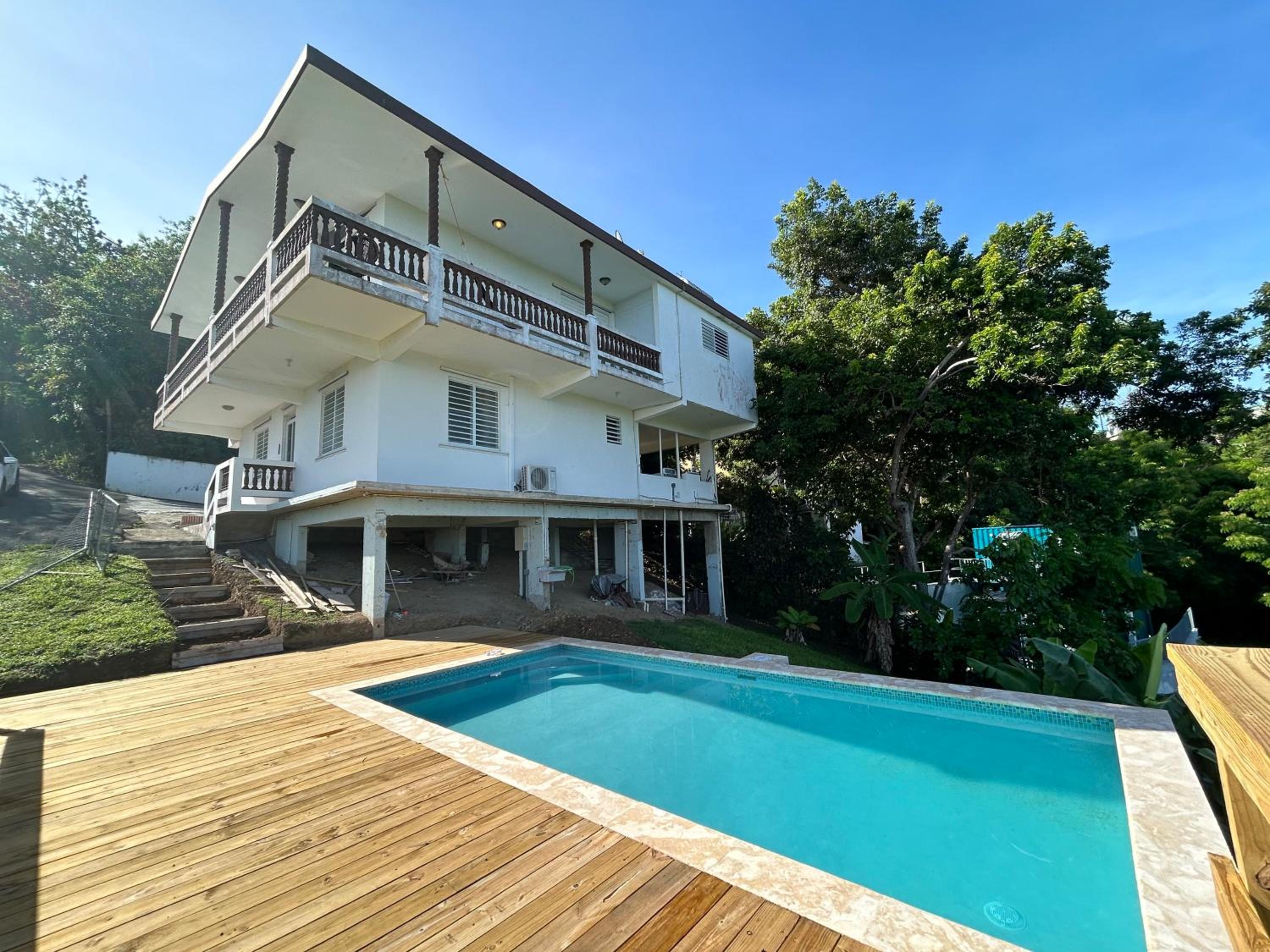 Villa Ensueno a 3 bdr house in the mountain view 2