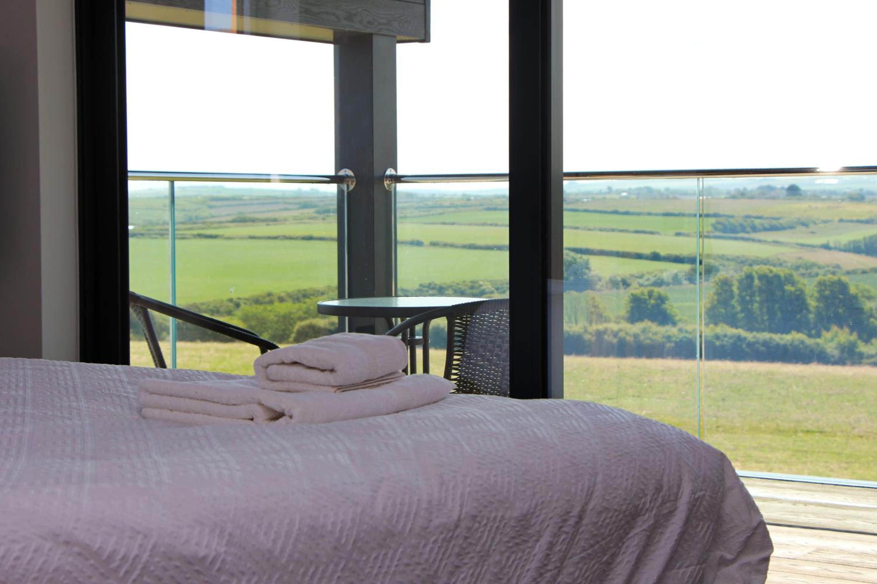 Stylish home with HOT TUB view 4