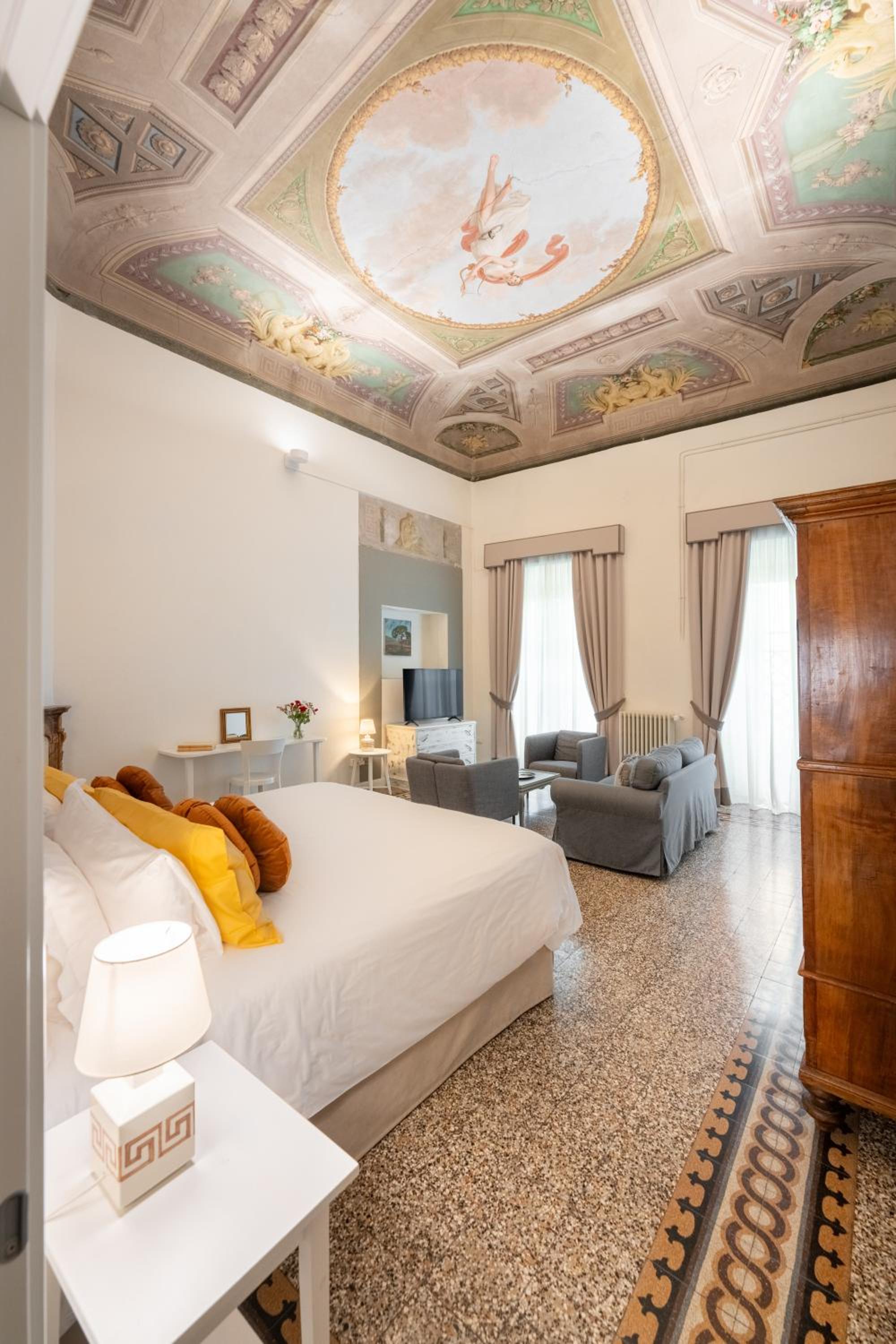 Palazzo D'Ambra Residenza d'Epoca